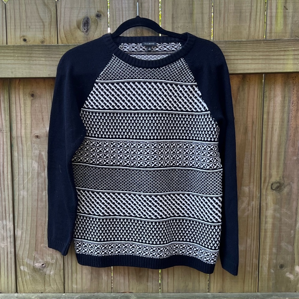 TALBOTS Black and White Geometric Shape Sweater size Medium